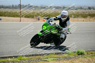 media/Apr-13-2025-TrackXperience (Sun) [[fb1ef998a6]]/Level 2 (Intermediate)/Turn 8 (Session 3)/